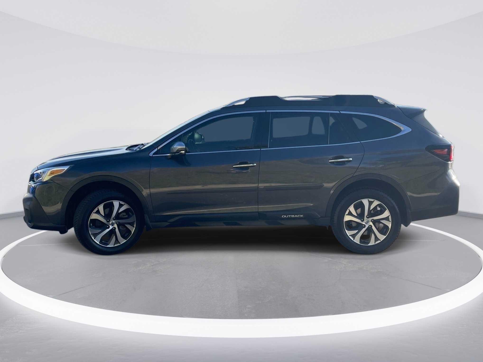Used 2020 Subaru Outback Touring XT AWD/4WD image 4