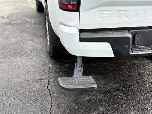 Certified 2023 Nissan Frontier SV w/ Technology Package image 26