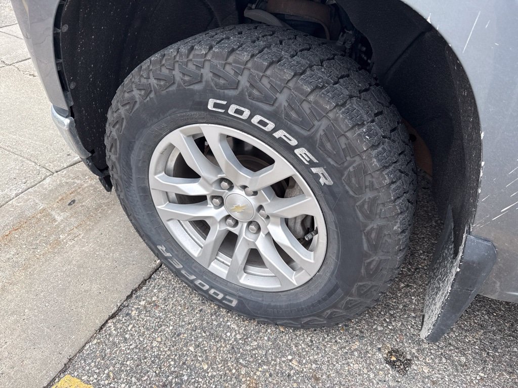 Used 2019 Chevrolet Silverado 1500 LT w/ All-Star Edition AWD/4WD image 13