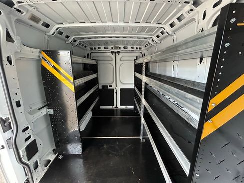 Used 2024 RAM ProMaster 2500 FWD image 13