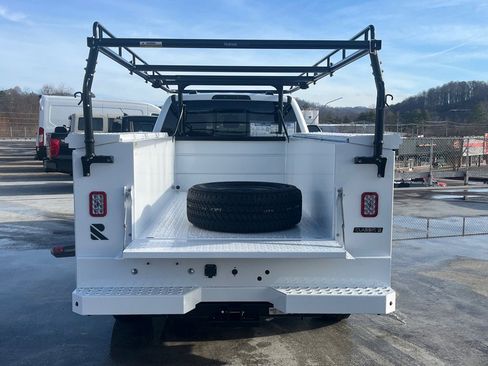 New 2026 Ford F350 XL w/ XL Chrome Package image 4