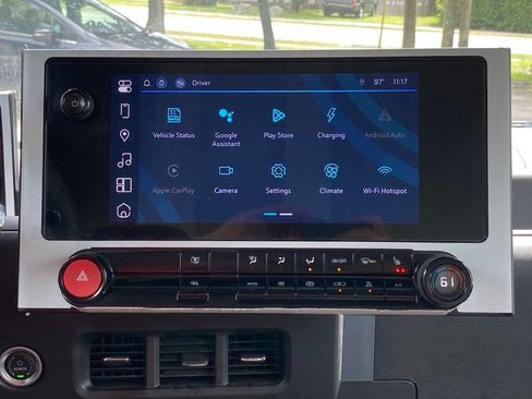 Used 2024 Chevrolet Brightdrop 400 w/ Commercial Equipment Package AWD/4WD image 25