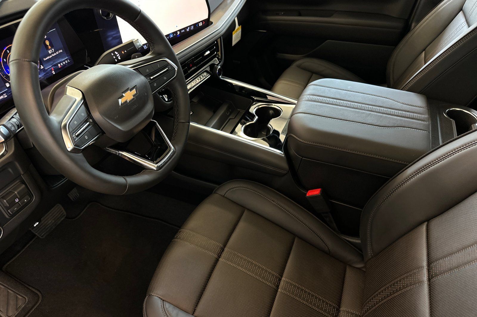 New 2026 Chevrolet Tahoe High Country AWD/4WD image 10