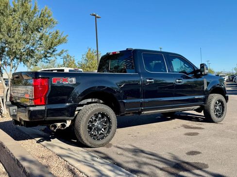 Used 2022 Ford F350 Platinum image 4