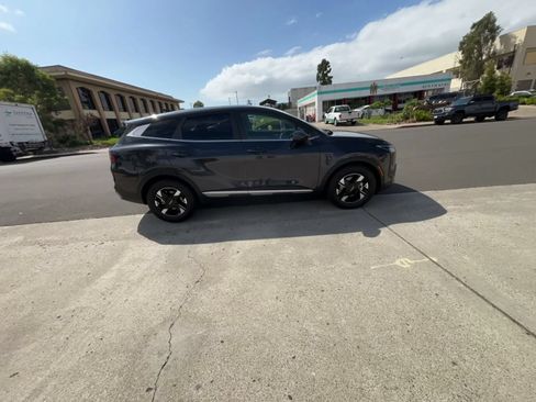 Used 2026 Kia Sportage LX FWD image 15