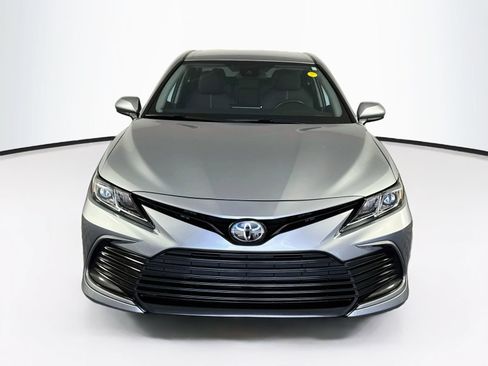 Used 2024 Toyota Camry LE FWD image 2