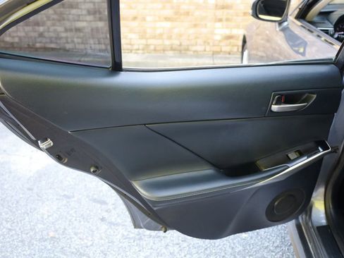 Used 2019 Lexus IS 300 image 18