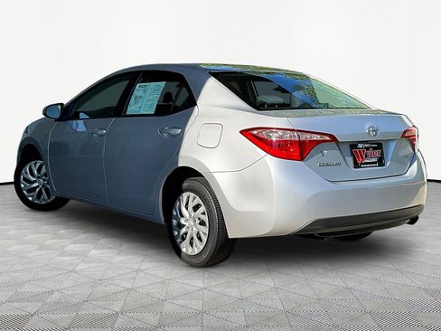 Used 2017 Toyota Corolla LE FWD image 4
