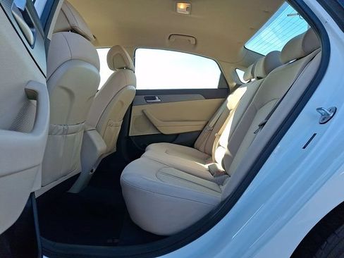 Used 2017 Hyundai Sonata SE FWD image 13