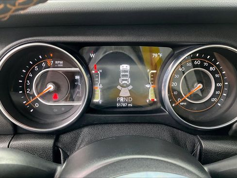 Used 2021 Jeep Wrangler Unlimited Sahara image 26