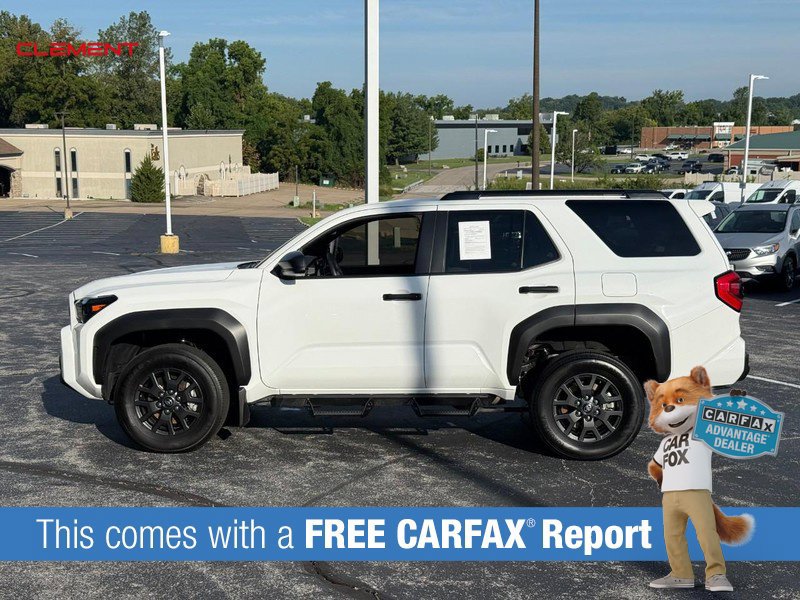 Used 2025 Toyota 4Runner SR5 AWD/4WD image 2