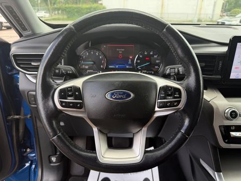 Used 2020 Ford Explorer XLT w/ Equipment Group 202A RWD image 22