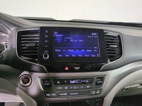 Certified 2023 Honda Ridgeline RTL image 18