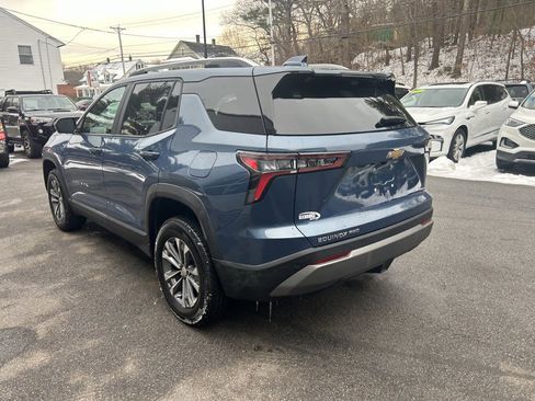 Used 2025 Chevrolet Equinox LT w/ Convenience Package II image 5