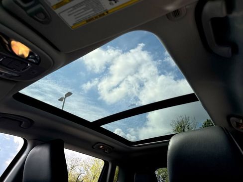 Used 2022 Jeep Compass Trailhawk w/ Trailhawk Elite Group image 28