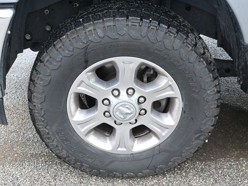 Used 2024 RAM 2500 Big Horn AWD/4WD image 7
