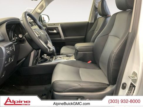 Used 2024 Toyota 4Runner SR5 Premium w/ Moonroof Package AWD/4WD image 9