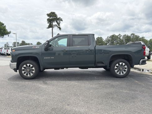Used 2025 Chevrolet Silverado 2500 LT w/ All Star Edition AWD/4WD image 8
