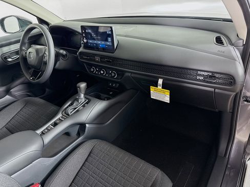 New 2026 Honda HR-V LX image 34