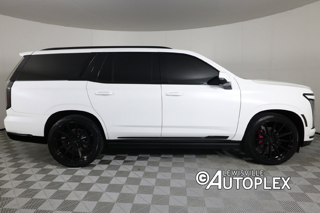 Used 2025 Cadillac Escalade Sport w/ Touring Package AWD/4WD image 4