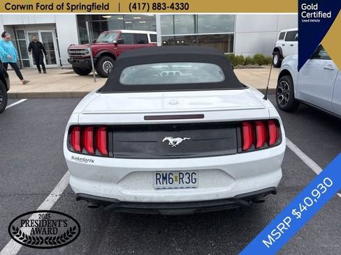 Used 2022 Ford Mustang Premium RWD image 7
