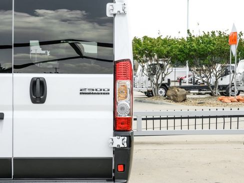 Used 2023 RAM ProMaster 2500 FWD image 43