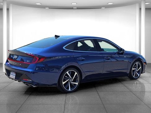 Certified 2022 Hyundai Sonata SEL Plus w/ Winter Weather Package FWD image 6