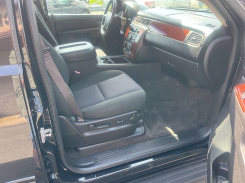 Used 2013 Chevrolet Suburban 2500 LS w/ Convenience Package 1 image 35