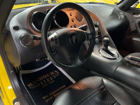 Used 2009 Pontiac Solstice GXP w/ Premium Package image 26