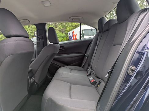 Used 2023 Toyota Corolla LE image 12