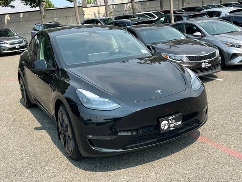 Used 2025 Tesla Model Y Long Range AWD/4WD image 5