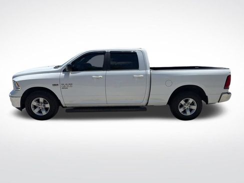 Used 2019 RAM 1500 Classic SLT RWD image 8