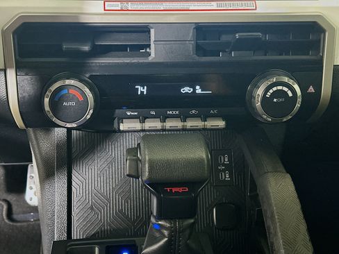 Used 2024 Toyota Tacoma TRD Sport RWD image 23