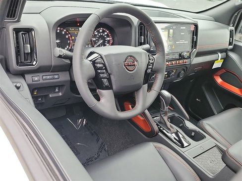 New 2025 Nissan Frontier PRO-4X w/ Pro Premium Package image 4