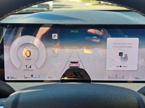 New 2026 Genesis GV70 2.5T Advanced image 12