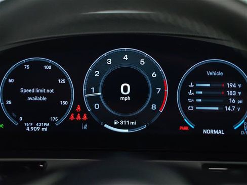 Certified 2026 Porsche Cayenne AWD/4WD image 20