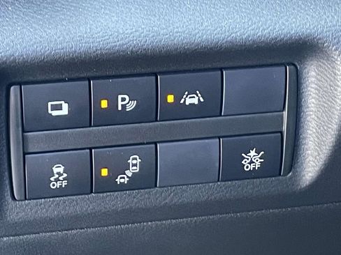 Used 2025 Nissan Kicks Play S image 17