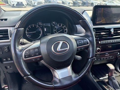 Used 2023 Lexus GX 460 Premium w/ Premium Package AWD/4WD image 16