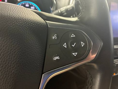 Used 2023 Chevrolet Traverse LT AWD/4WD image 24