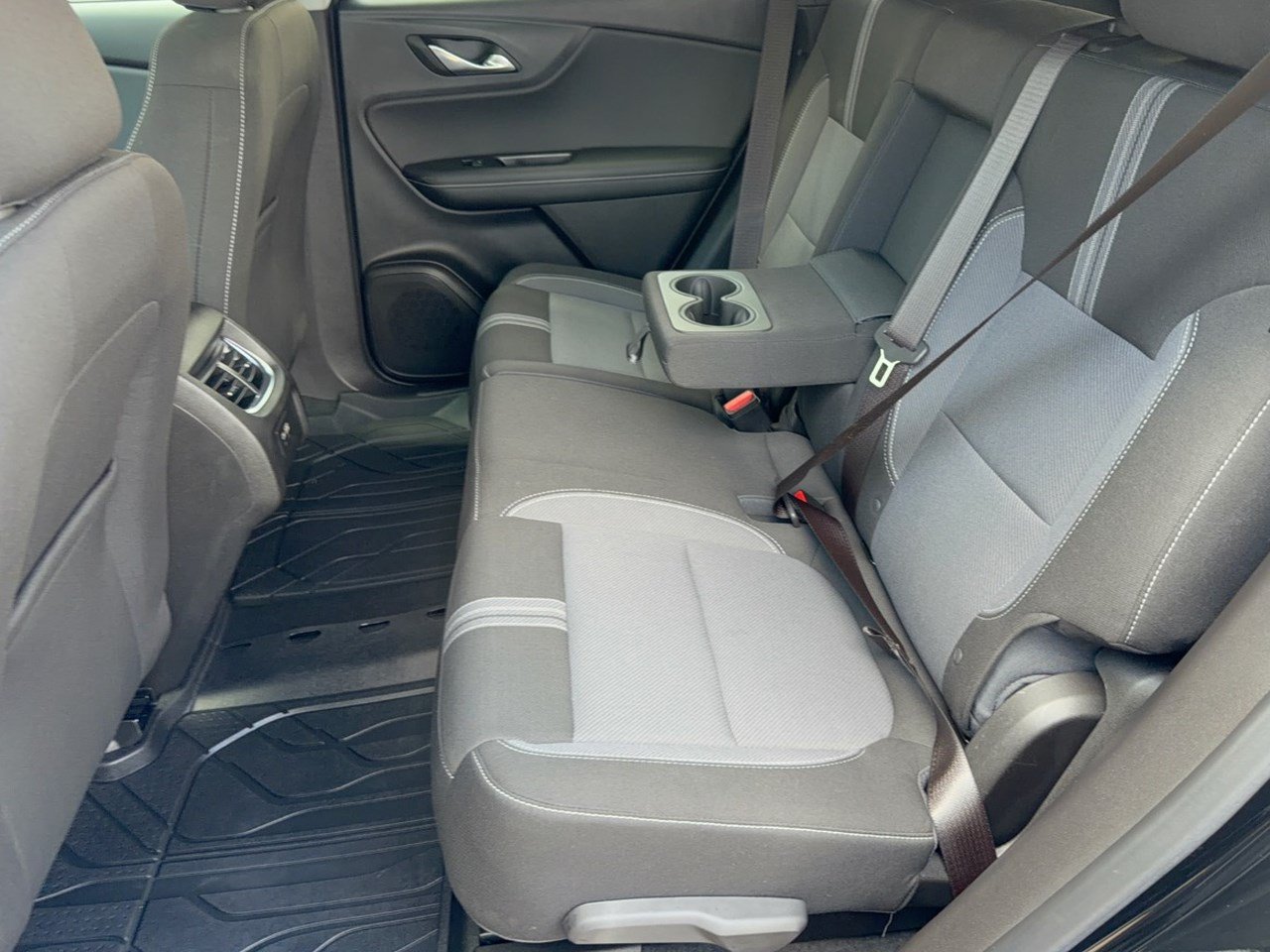 Used 2024 Chevrolet Blazer LT w/ Convenience Package FWD image 25