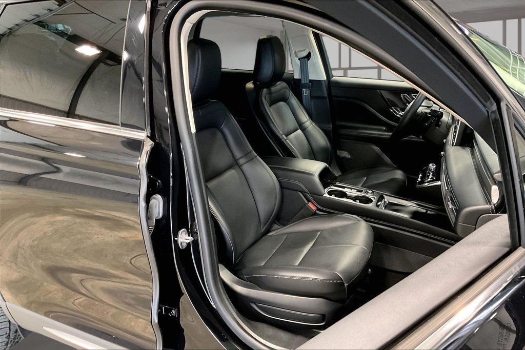 Used 2024 Lincoln Corsair Reserve AWD/4WD image 29