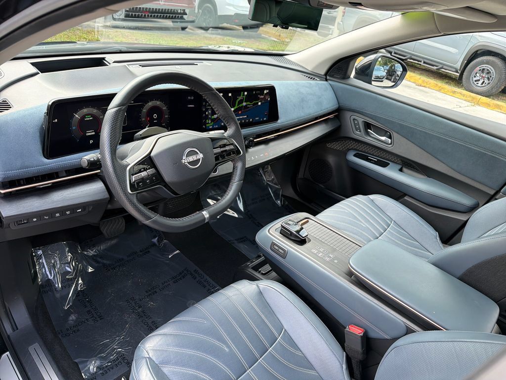 Used 2024 Nissan Ariya AWD image 14