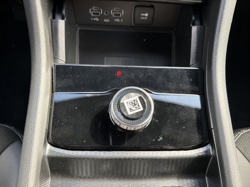 New 2025 Jeep Grand Cherokee Altitude AWD/4WD image 21