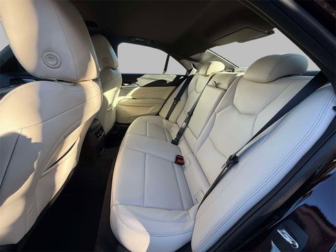 Used 2021 Cadillac CT4 Luxury w/ Sun And Sound Package image 18