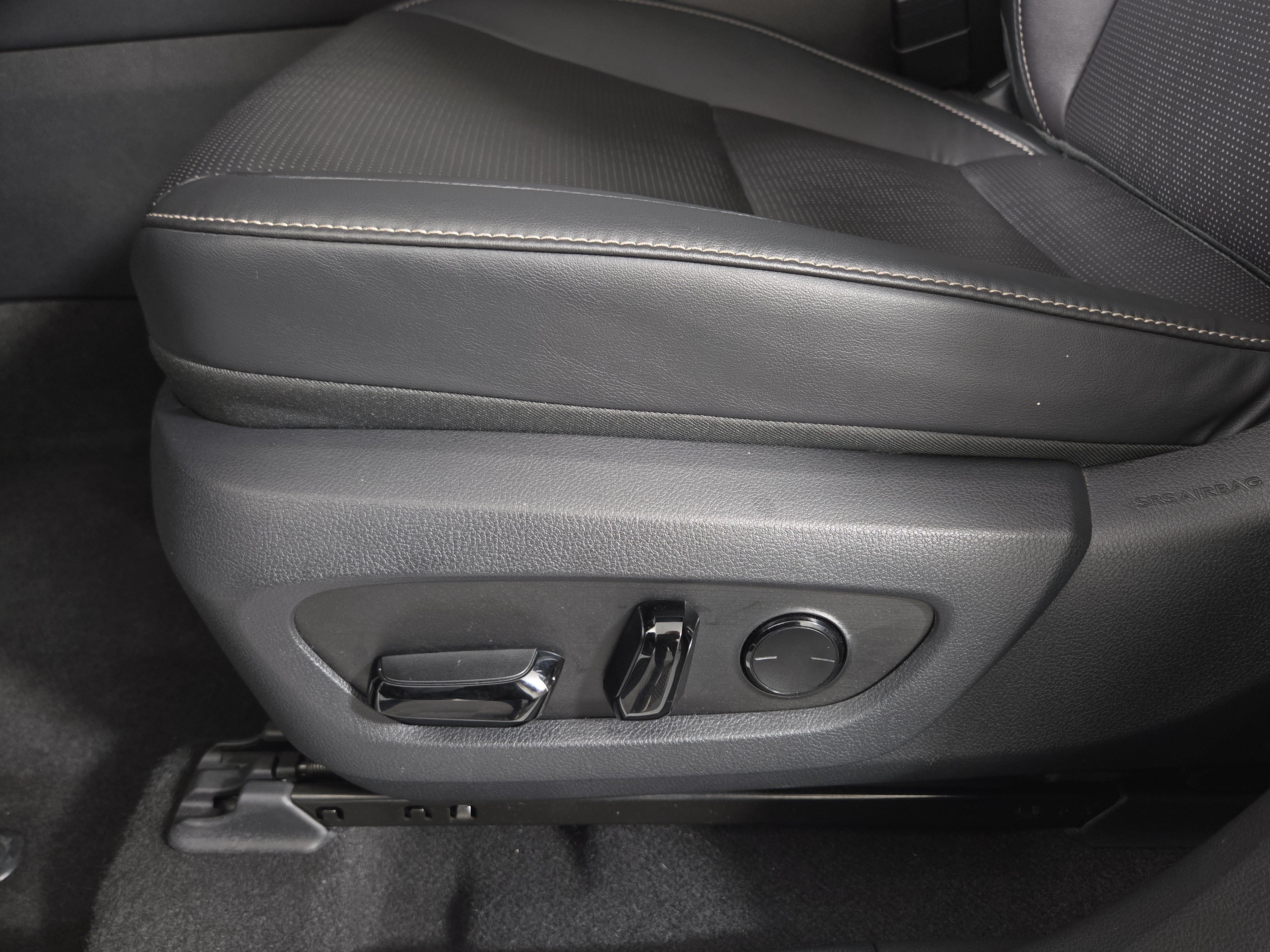 Used 2023 Lexus RX 350 Premium Plus w/ Accessory Package AWD/4WD image 30