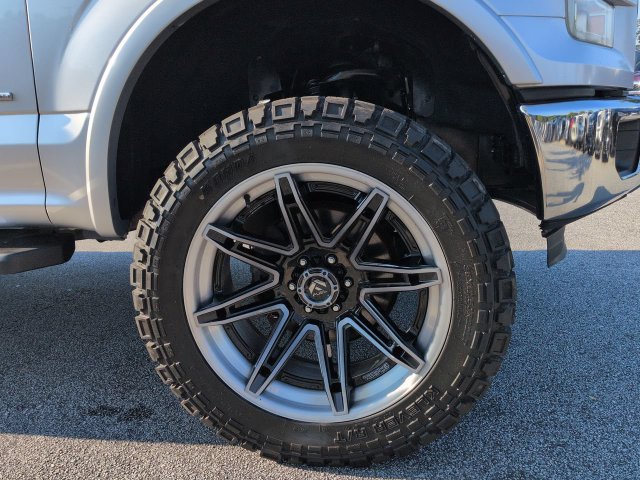 Used 2015 Ford F150 Lariat w/ Equipment Group 502A Luxury RWD image 10