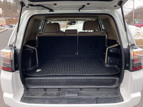 Used 2023 Toyota 4Runner SR5 Premium w/ Moonroof Package image 33