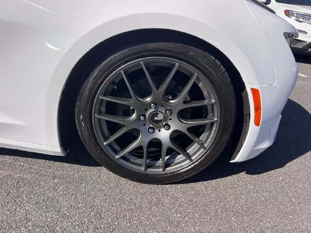 Used 2018 Chevrolet Camaro LT RWD image 29