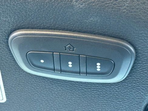 Used 2021 Jeep Wrangler Unlimited Sahara w/ Cold Weather Group image 22