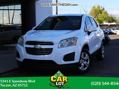 Used 2016 Chevrolet Trax LS w/ LPO, Cargo Package FWD image 1